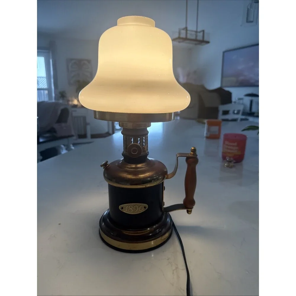 1890 Hurricane Shade Lamp Underwriters Laboratories
